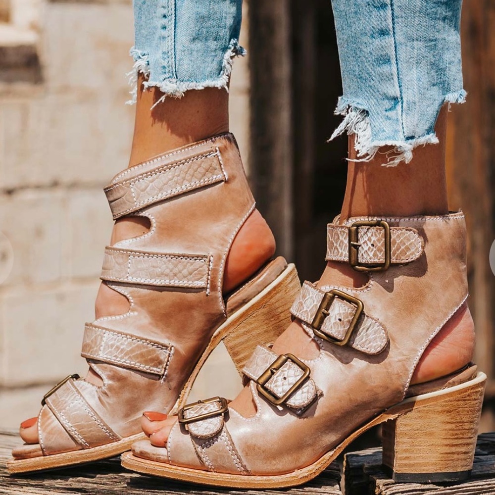 FREEBIRD QUAIL SANDALS